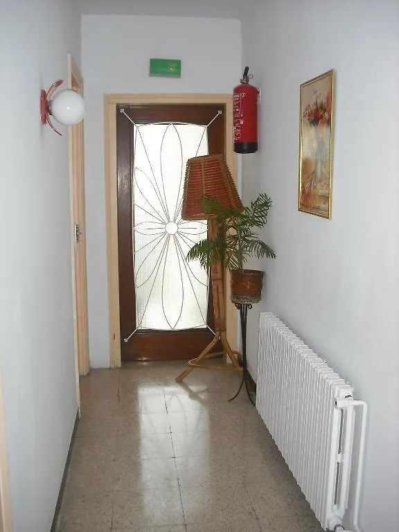 Hostal Cassa Cassa De La Selva 2*,